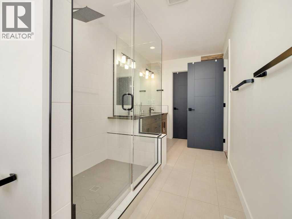 660 Aquitania Boulevard W, Lethbridge, Alberta  T1J 4S7 - Photo 24 - A2263516