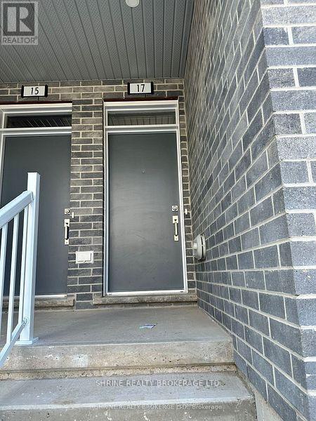 <div class="slider-price">$2,300 Monthly</div><p>17 - 990 Deveron Crescent, London South, Ontario</p>