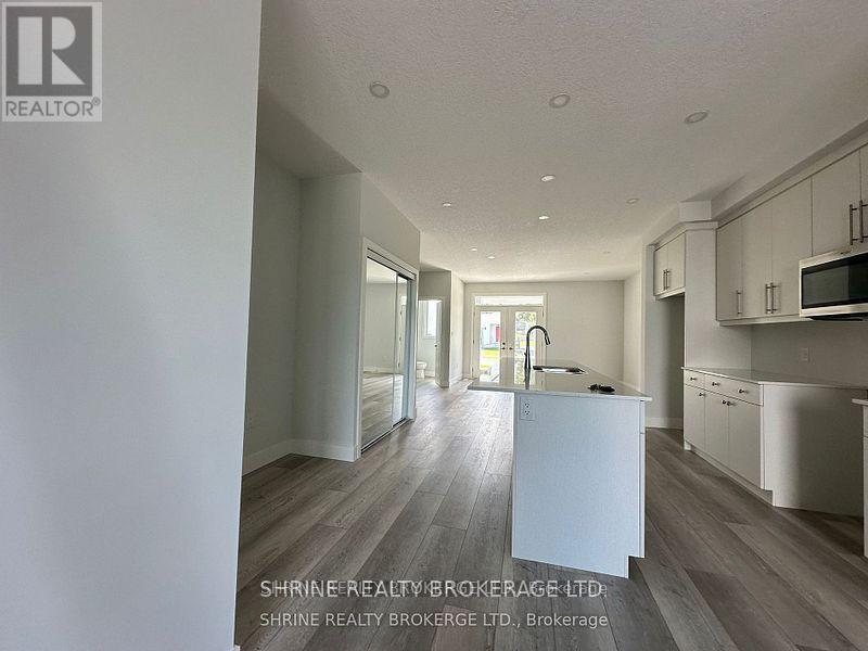 17 - 990 Deveron Crescent, London South, Ontario  N5Z 5A4 - Photo 2 - X12755934