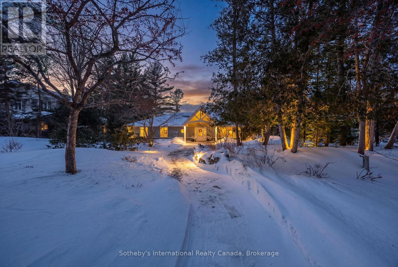 1036 River Road E, Wasaga Beach, Ontario  L0L 2P0 - Photo 3 - S12755812