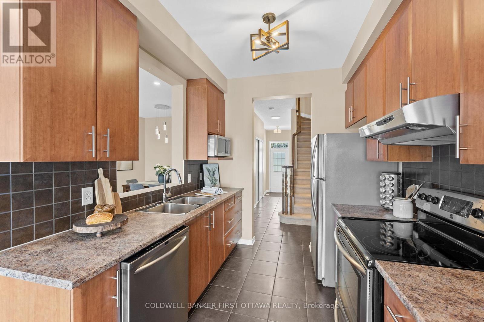 575 Ashbourne Crescent, Ottawa, Ontario  K2J 0P5 - Photo 9 - X12755858