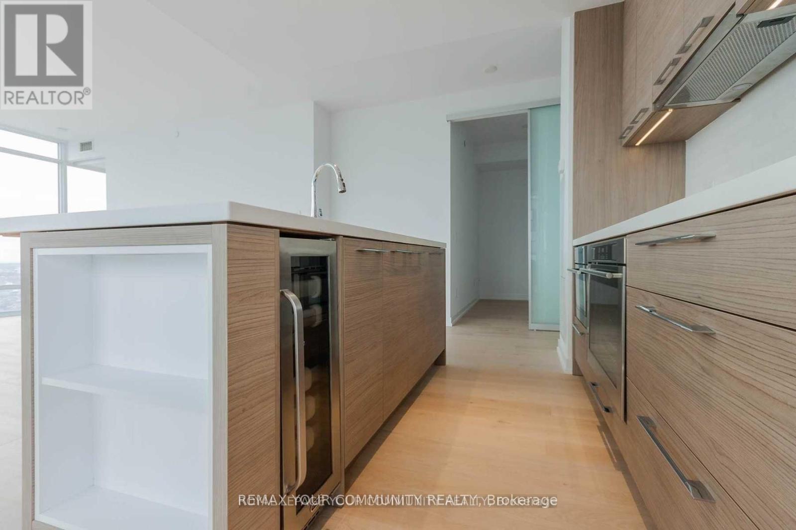 2510 - 488 University Avenue, Toronto, Ontario  M5G 0C1 - Photo 10 - C12755876