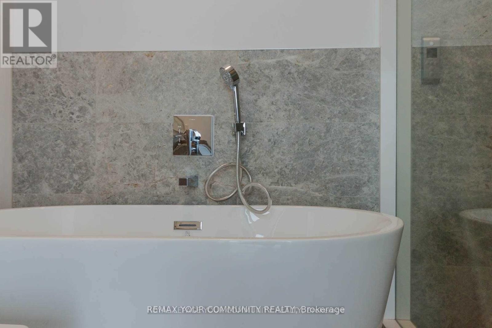 2510 - 488 University Avenue, Toronto, Ontario  M5G 0C1 - Photo 19 - C12755876