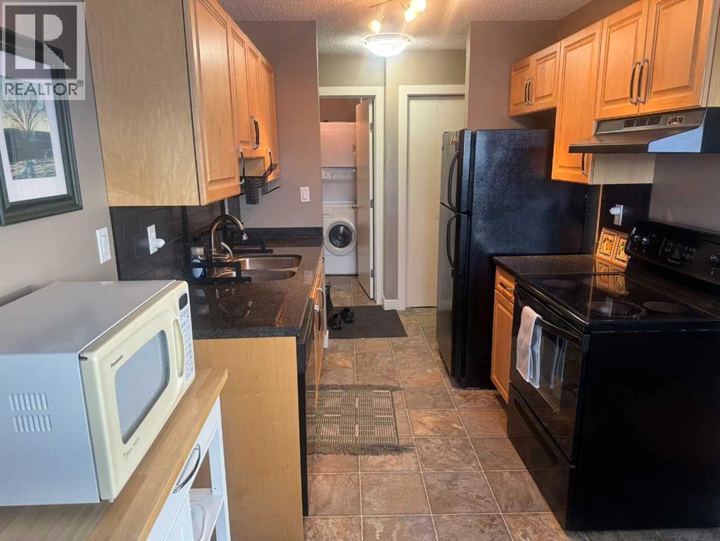 305, 9005 99 Street, Peace River, Alberta  T8S 1H1 - Photo 4 - A2279625