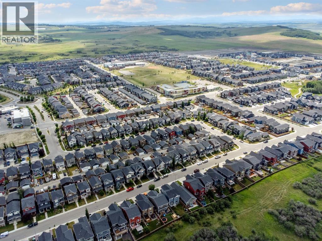 196 Emberside Hollow, Cochrane, Alberta