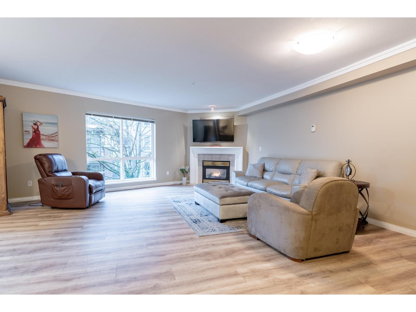 210 15150 29A AVENUE, Surrey, British Columbia