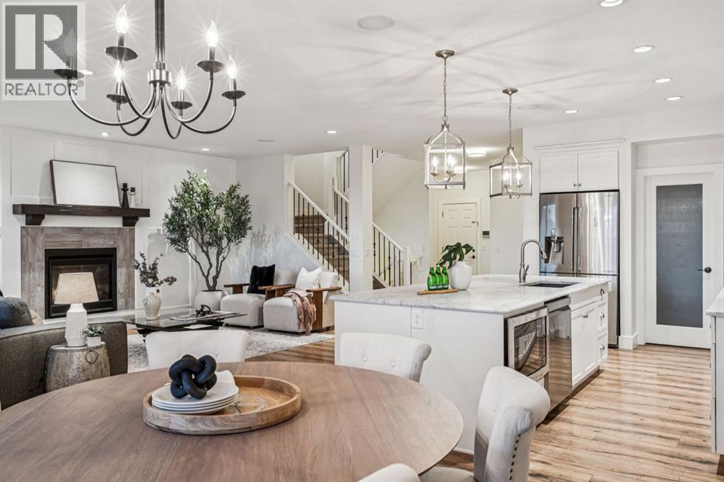 47 Sundown Way, Cochrane, Alberta  T4C 0H4 - Photo 3 - A2282998