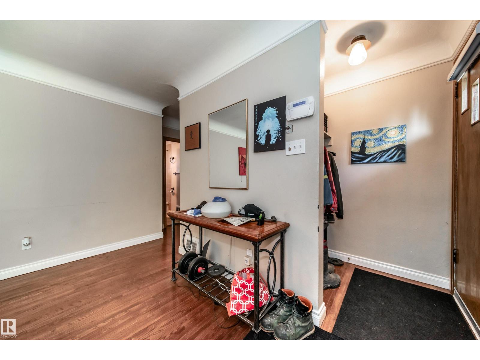 7910 75 St Nw, Edmonton, Alberta  T6C 2G5 - Photo 2 - E4461266