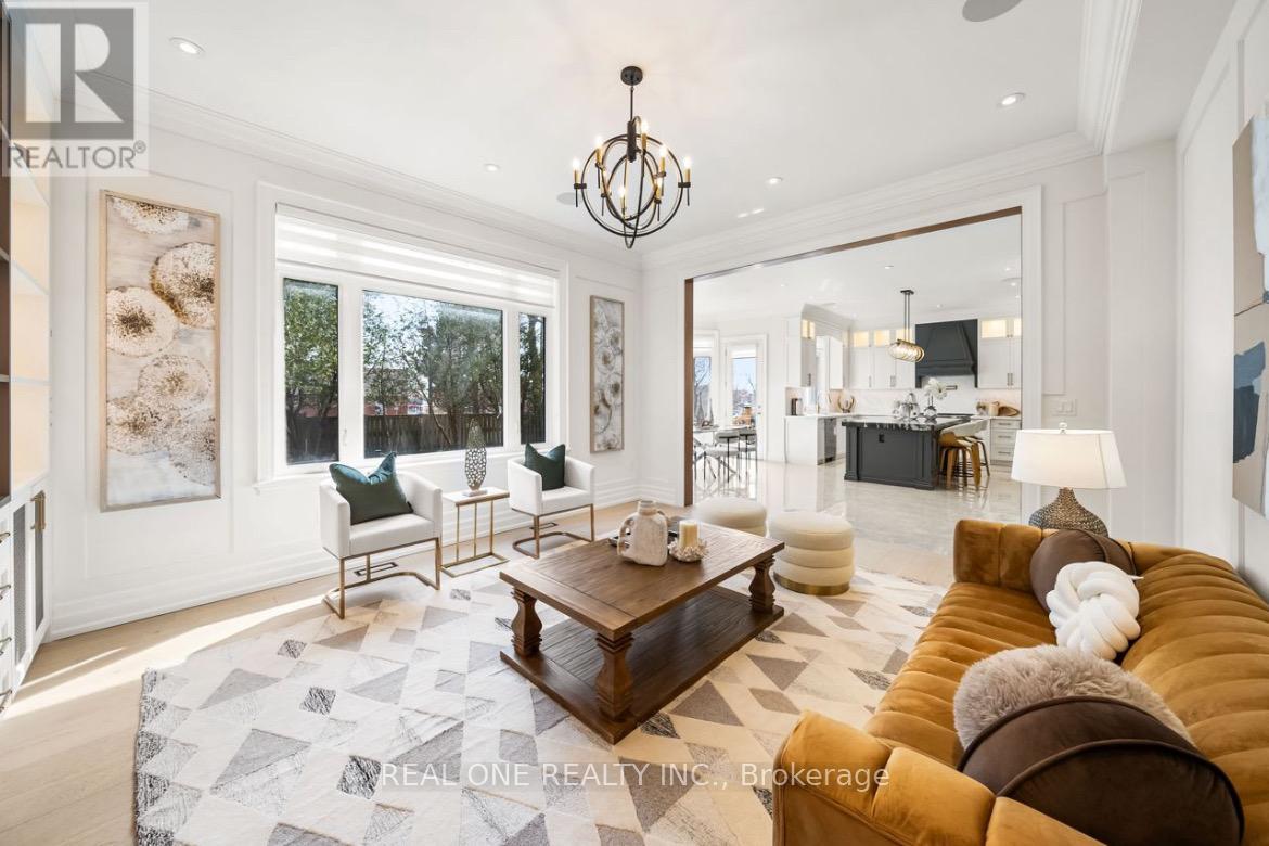 46 Hughson Drive, Markham, Ontario  L3R 2T8 - Photo 12 - N12755870