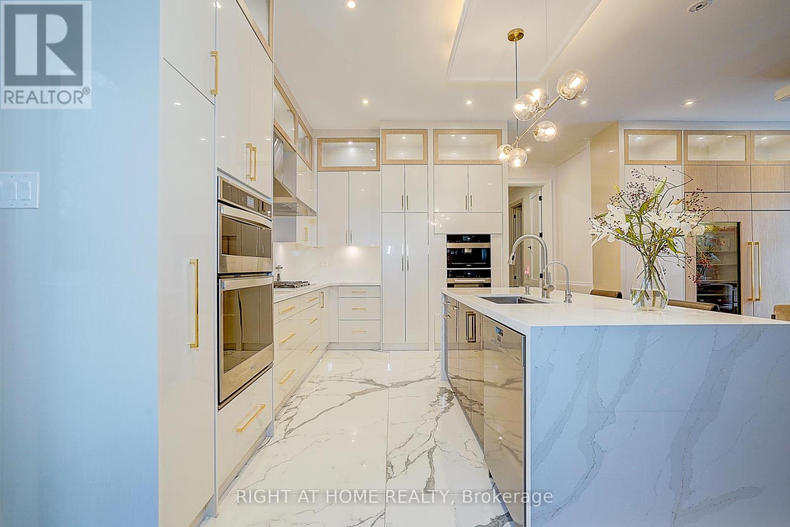 45 Loggers Trail, Whitchurch-Stouffville, Ontario  L4A 2L6 - Photo 12 - N12755896