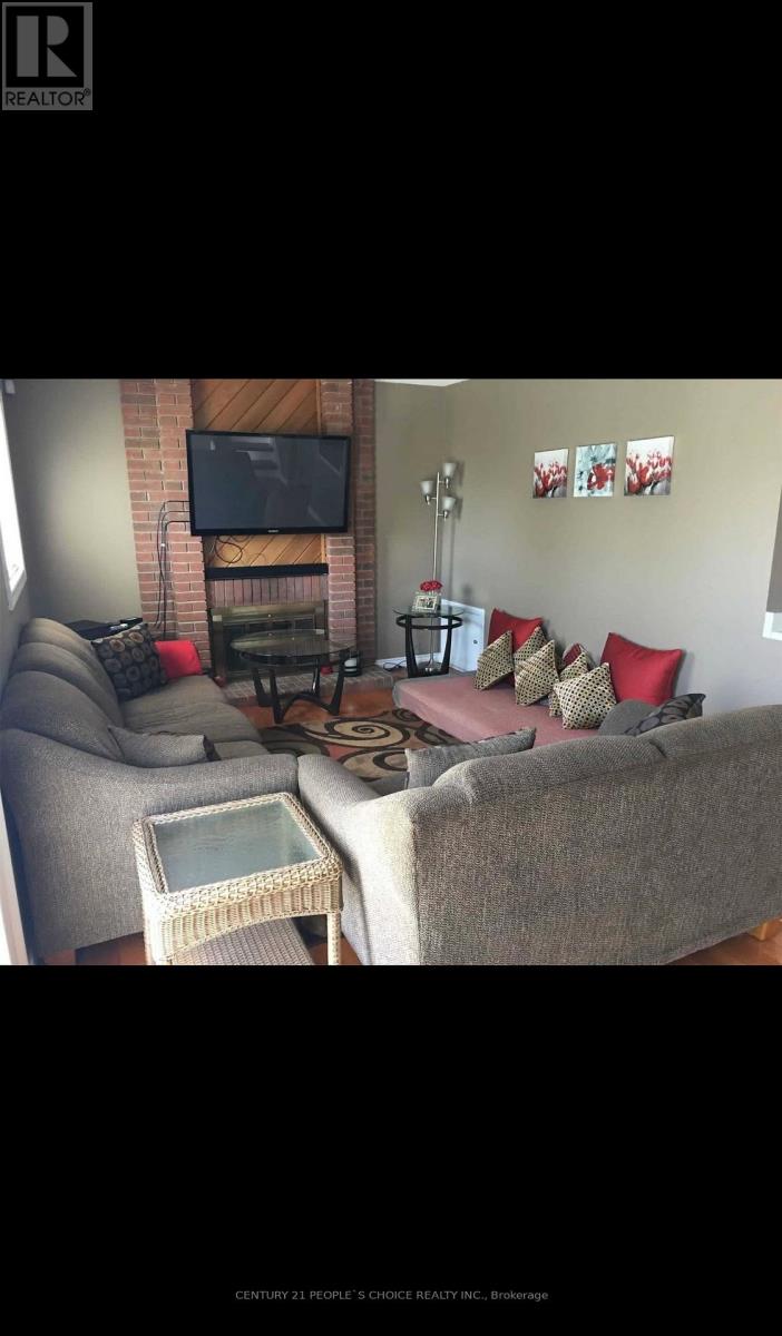 88 Mansfield Street, Brampton (Central Park), Ontario  L6S 2Y6 - Photo 11 - W12755914