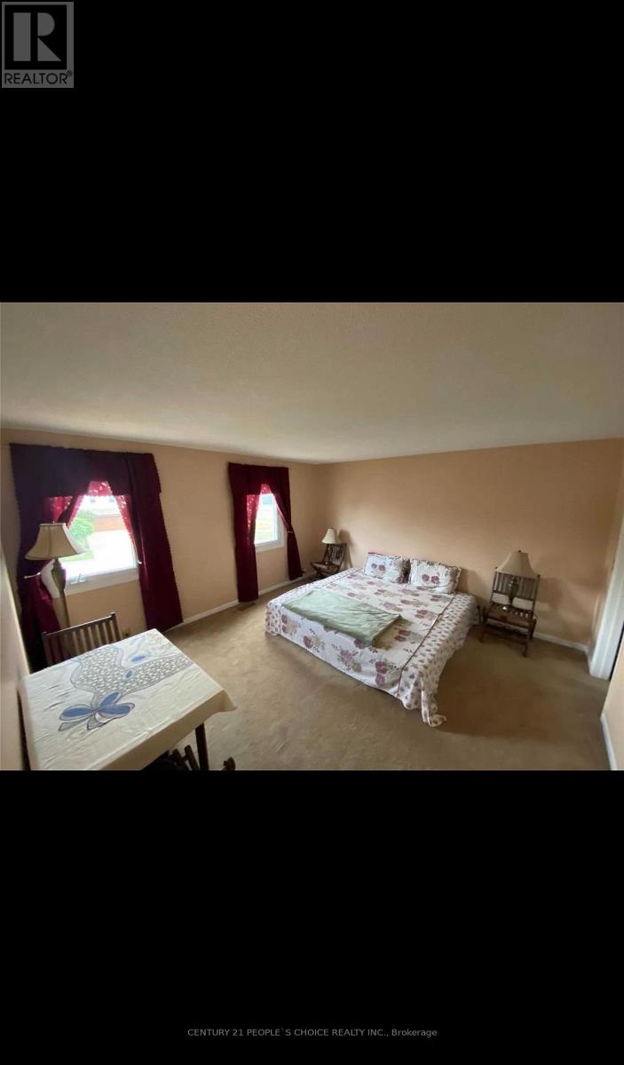 88 Mansfield Street, Brampton (Central Park), Ontario  L6S 2Y6 - Photo 12 - W12755914