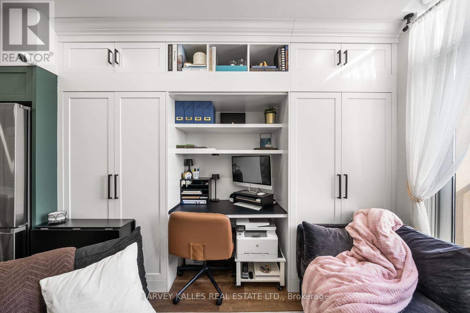 1305 - 4 Elsinore Path, Toronto (New Toronto), Ontario  M8V 4G7 - Photo 10 - W12755920