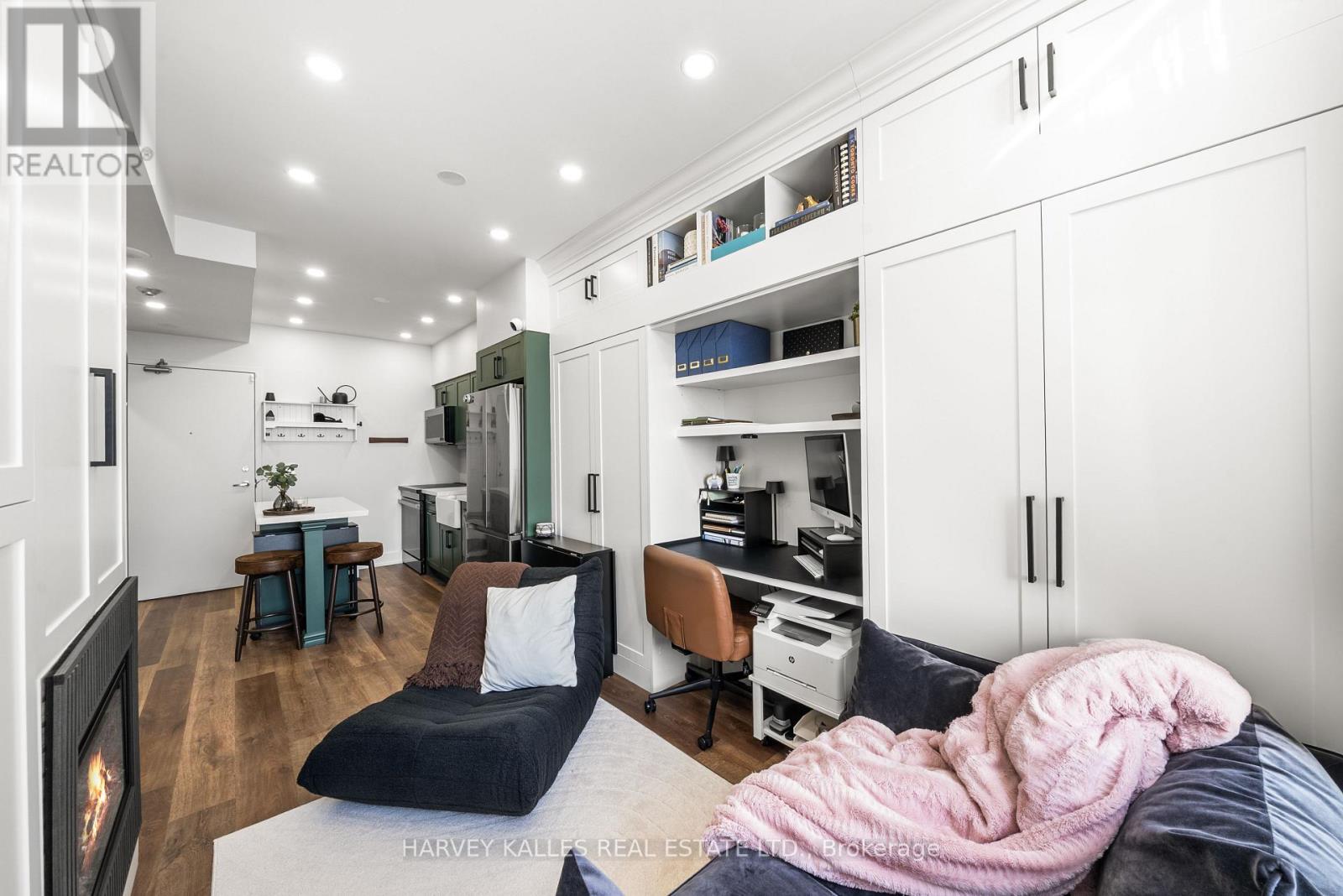 1305 - 4 Elsinore Path, Toronto (New Toronto), Ontario  M8V 4G7 - Photo 11 - W12755920