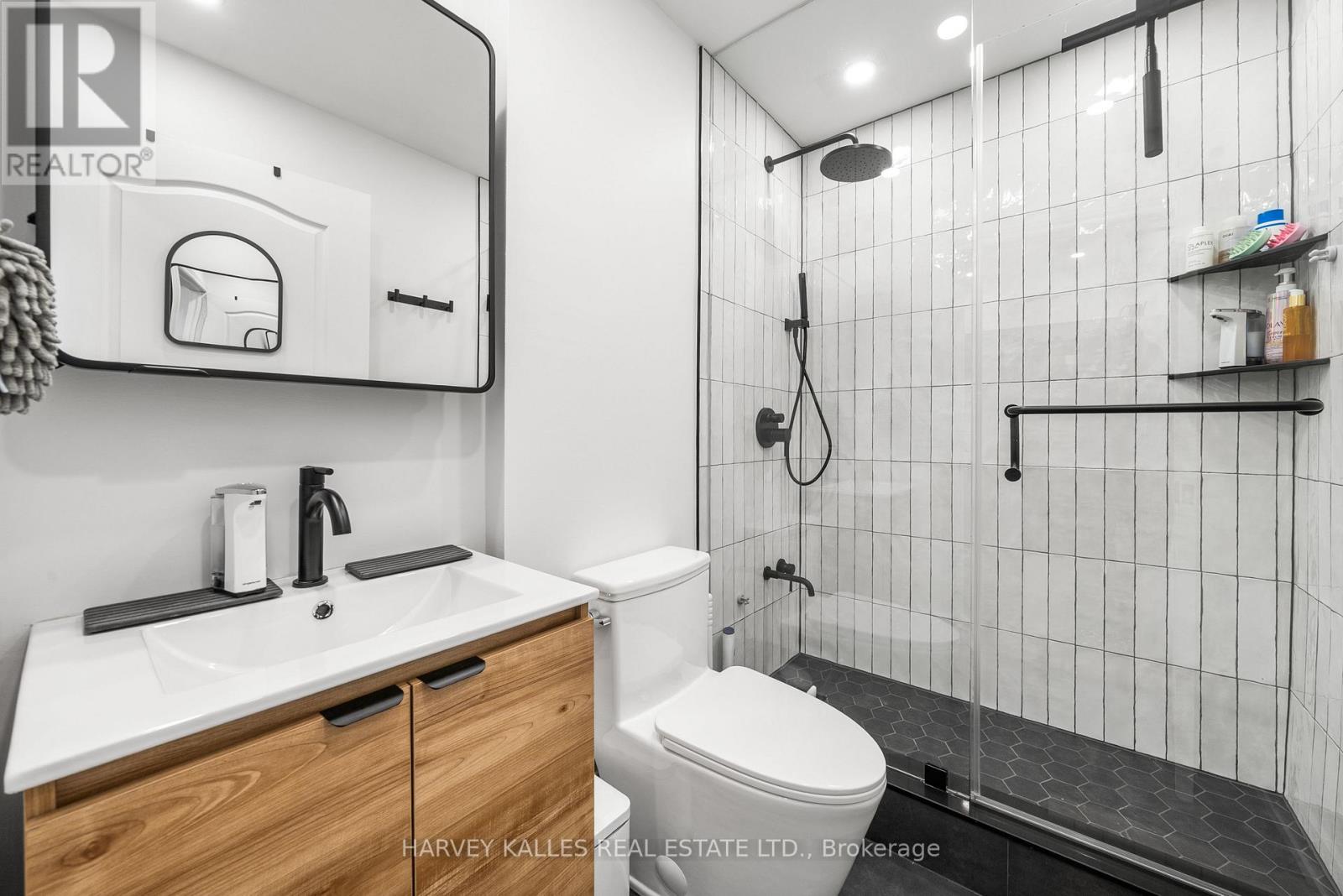 1305 - 4 Elsinore Path, Toronto (New Toronto), Ontario  M8V 4G7 - Photo 18 - W12755920