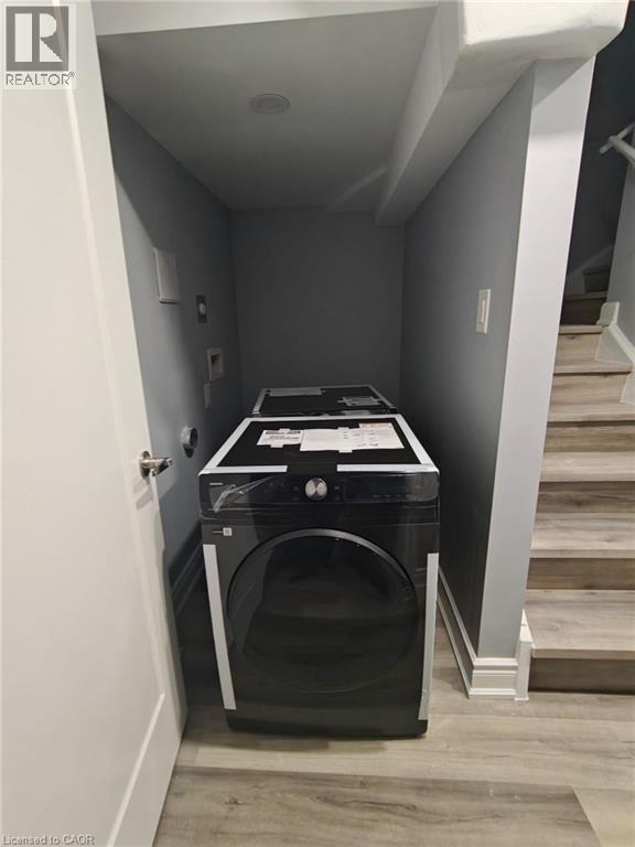 28 Crossmore Crescent, Cambridge, Ontario  M1S 0C7 - Photo 3 - 40802789