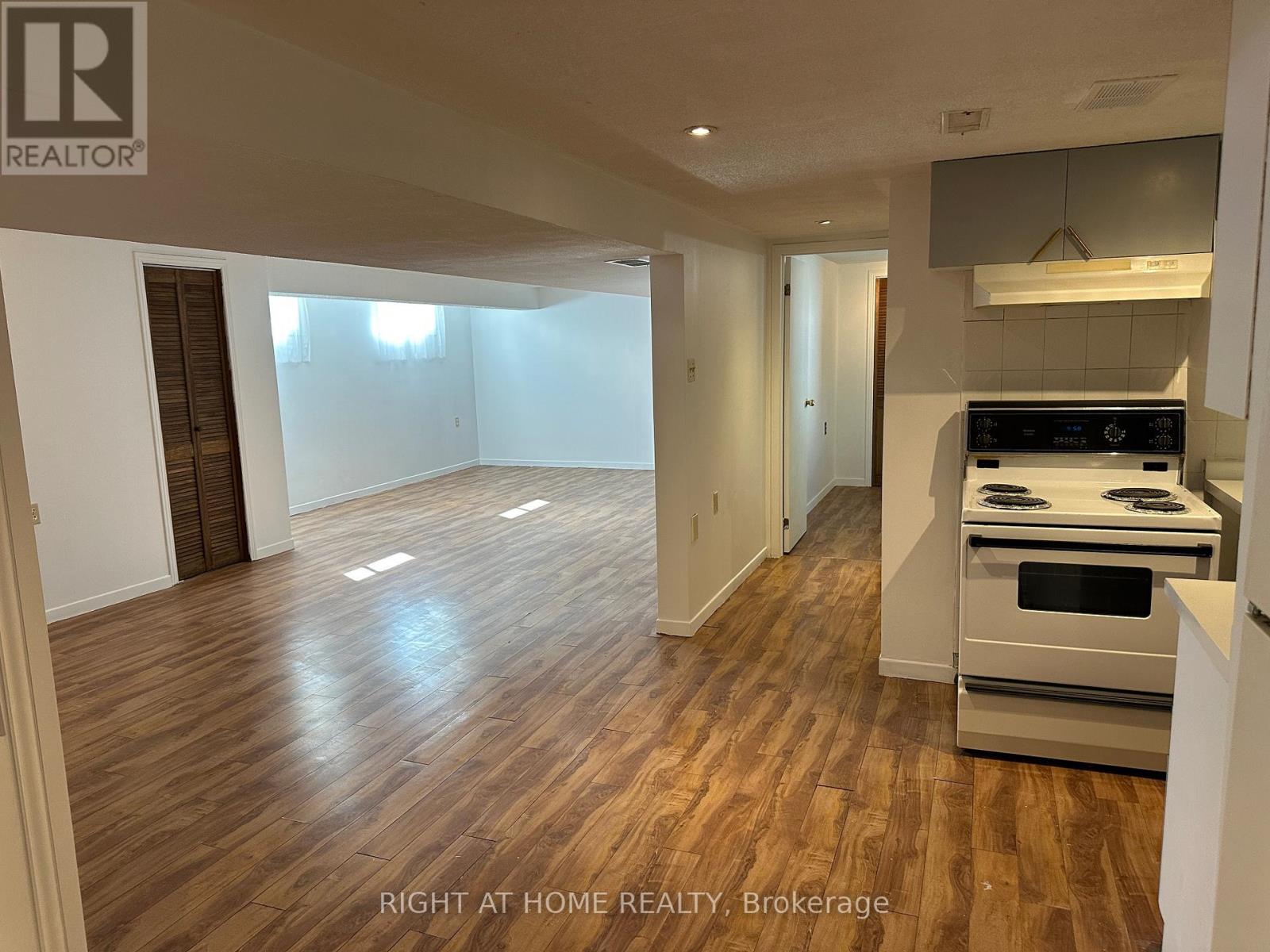 16 Rowanwood Avenue, Brant (Brantford Twp), Ontario  N3S 7B6 - Photo 5 - X12755860