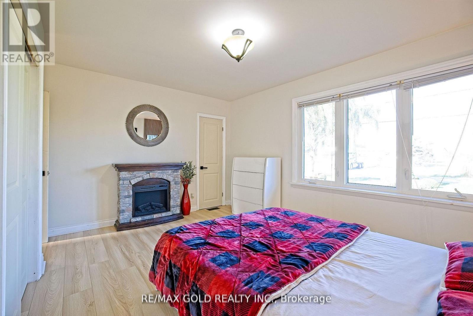 32 Oriole Avenue, Hamilton (Stoney Creek Industrial), Ontario  L8E 5E4 - Photo 18 - X12755912