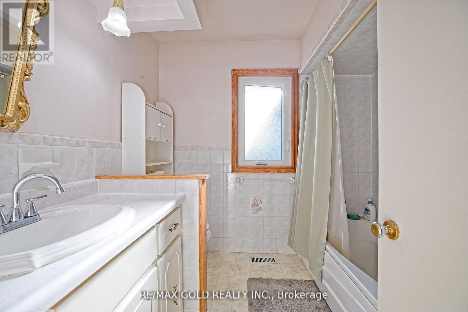 32 Oriole Avenue, Hamilton (Stoney Creek Industrial), Ontario  L8E 5E4 - Photo 24 - X12755912