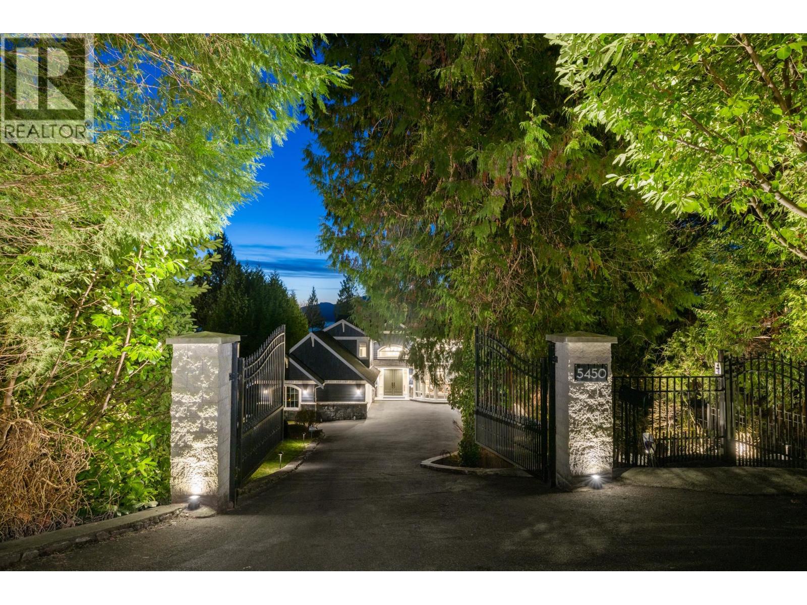 5450 Marine Drive, West Vancouver, British Columbia  V7W 2R2 - Photo 2 - R3086381