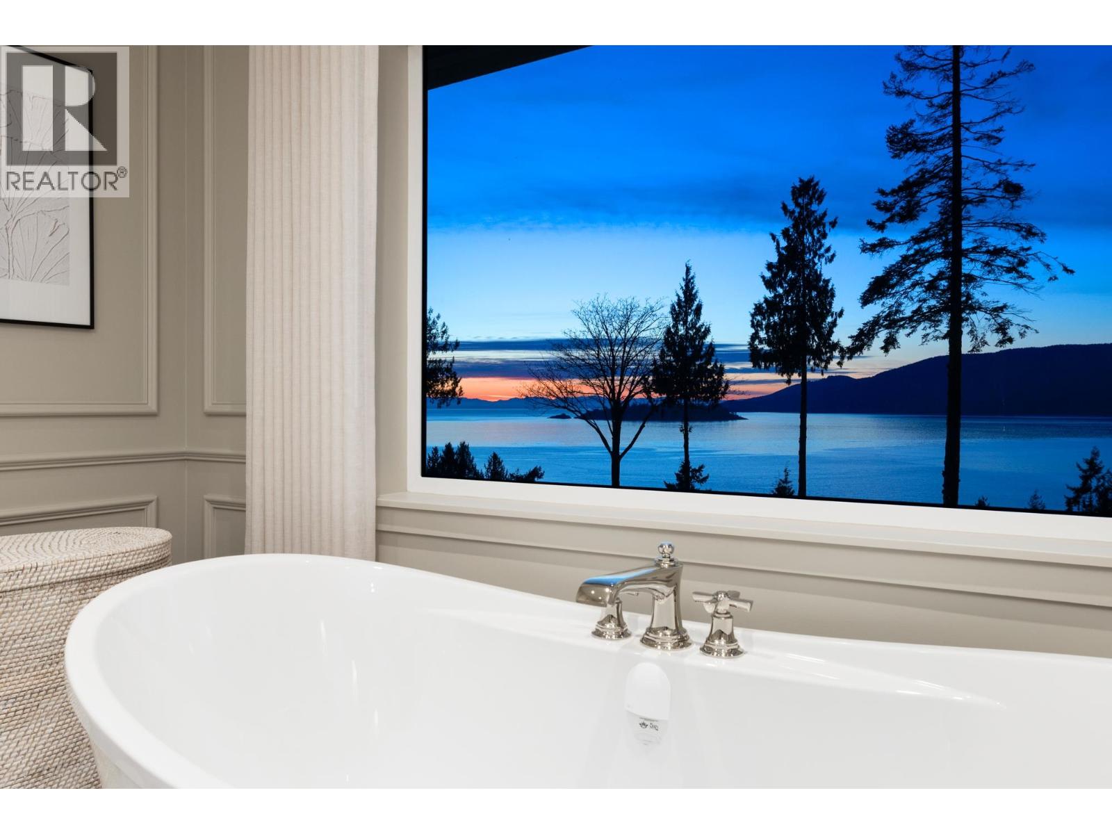 5450 Marine Drive, West Vancouver, British Columbia  V7W 2R2 - Photo 26 - R3086381