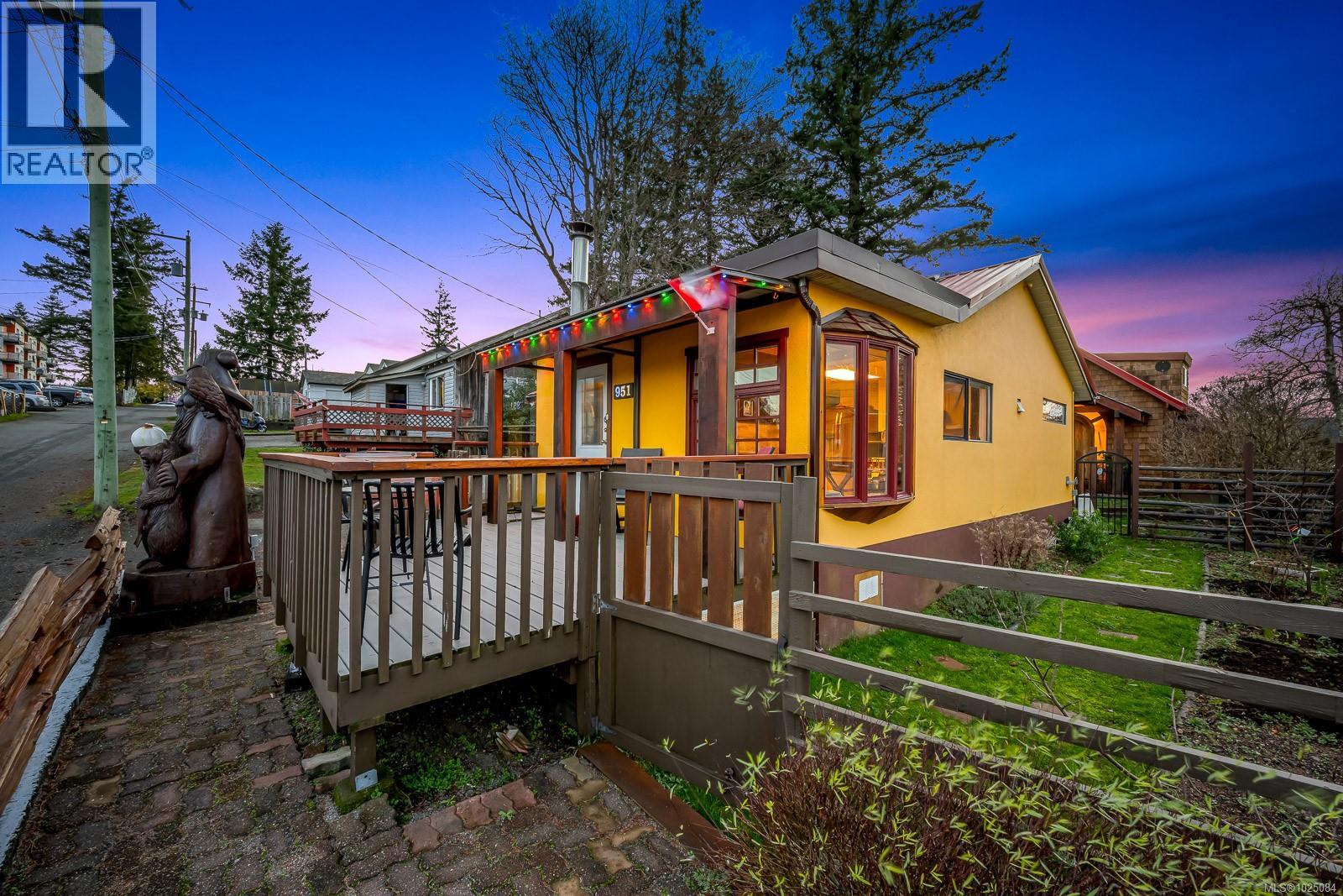 951 Dogwood St, Campbell River, British Columbia  V9W 2Z2 - Photo 55 - 1025084