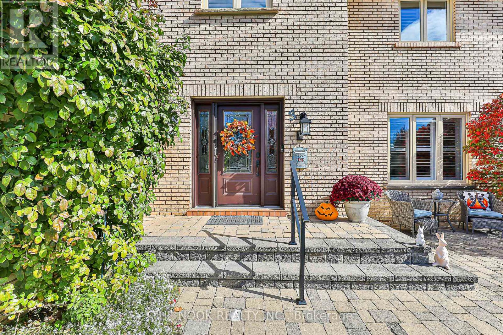 3 King Arthur's Court, Markham (Markham Village), Ontario  L3P 3V4 - Photo 4 - N12755952