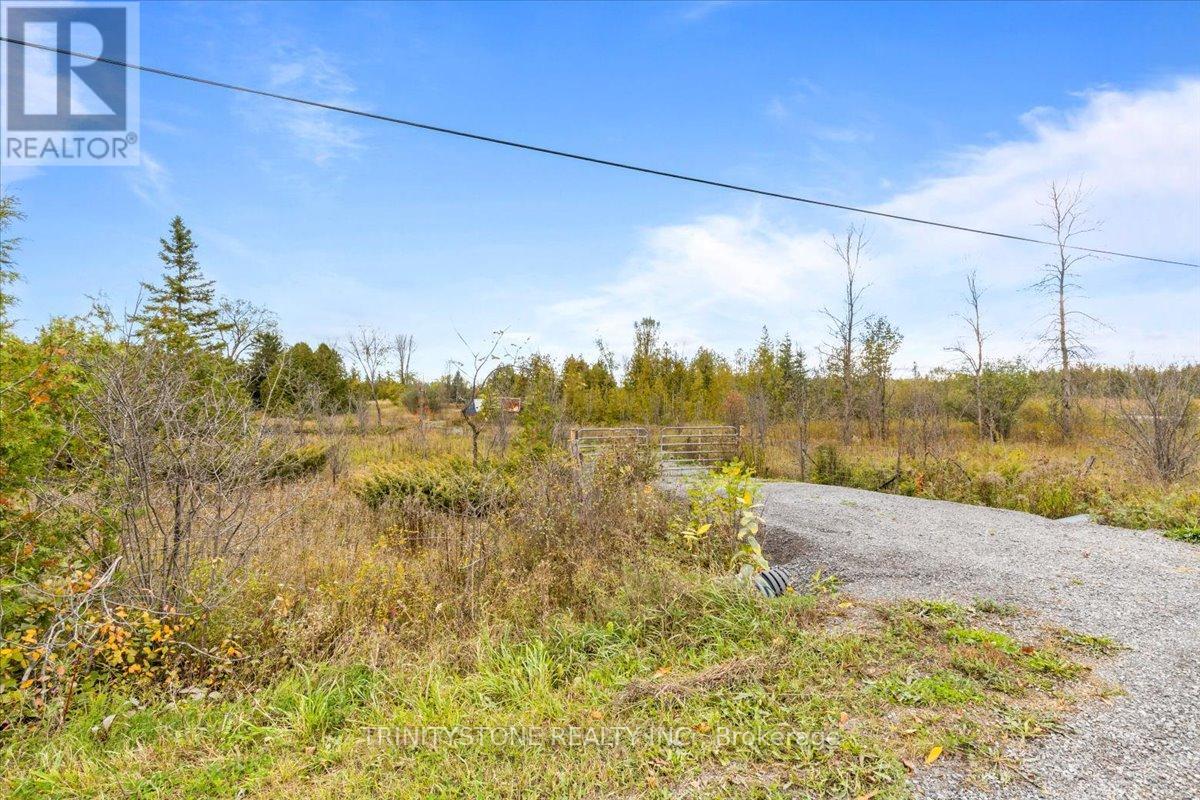 1754 Kilmaurs Side Road, Ottawa, Ontario  K0A 3M0 - Photo 2 - X12755954