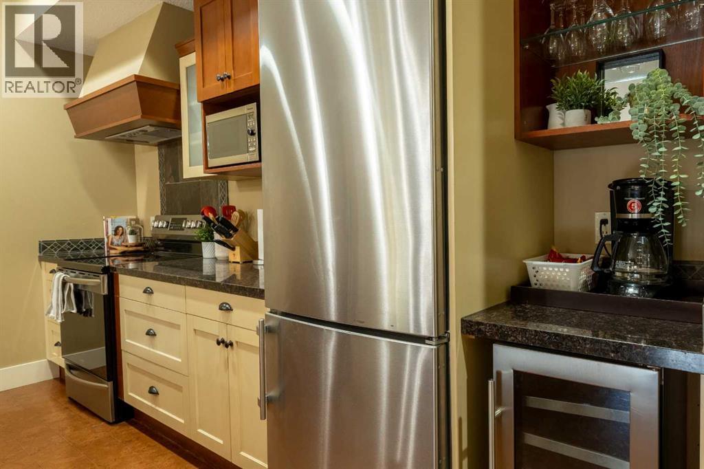 406, 187 Kananaskis Way, Canmore, Alberta  T1W 0A3 - Photo 10 - A2283084