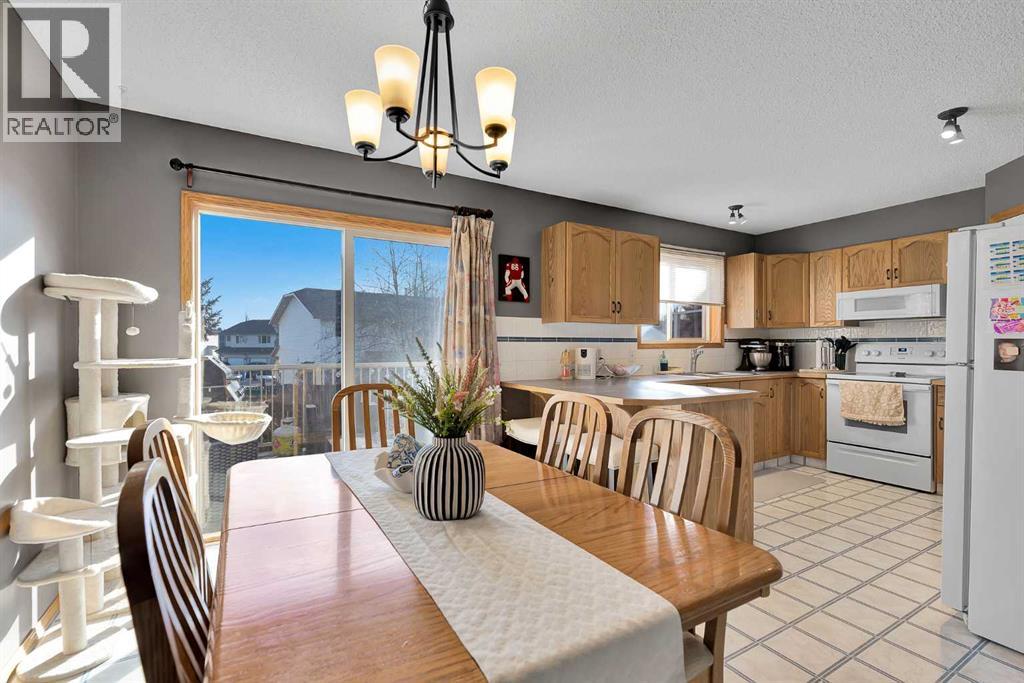 57 West Terrace Road, Cochrane, Alberta  T4C 1S6 - Photo 10 - A2283297