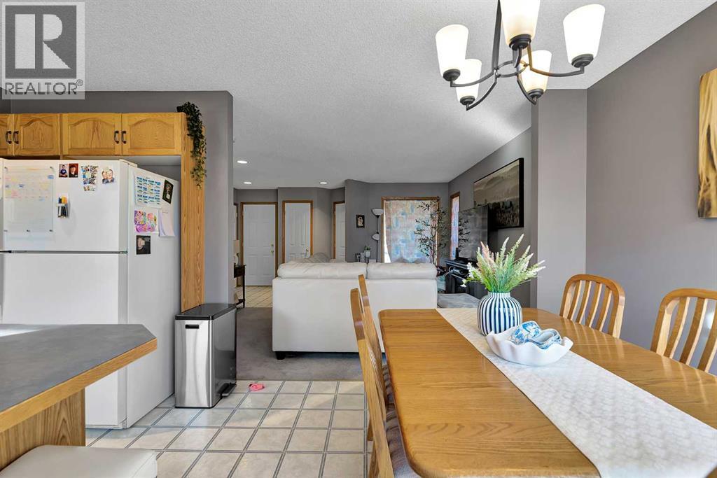 57 West Terrace Road, Cochrane, Alberta  T4C 1S6 - Photo 12 - A2283297