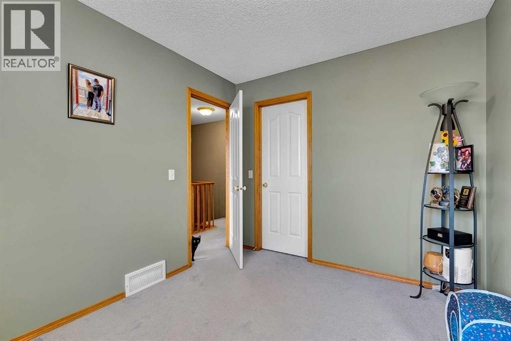 57 West Terrace Road, Cochrane, Alberta  T4C 1S6 - Photo 18 - A2283297