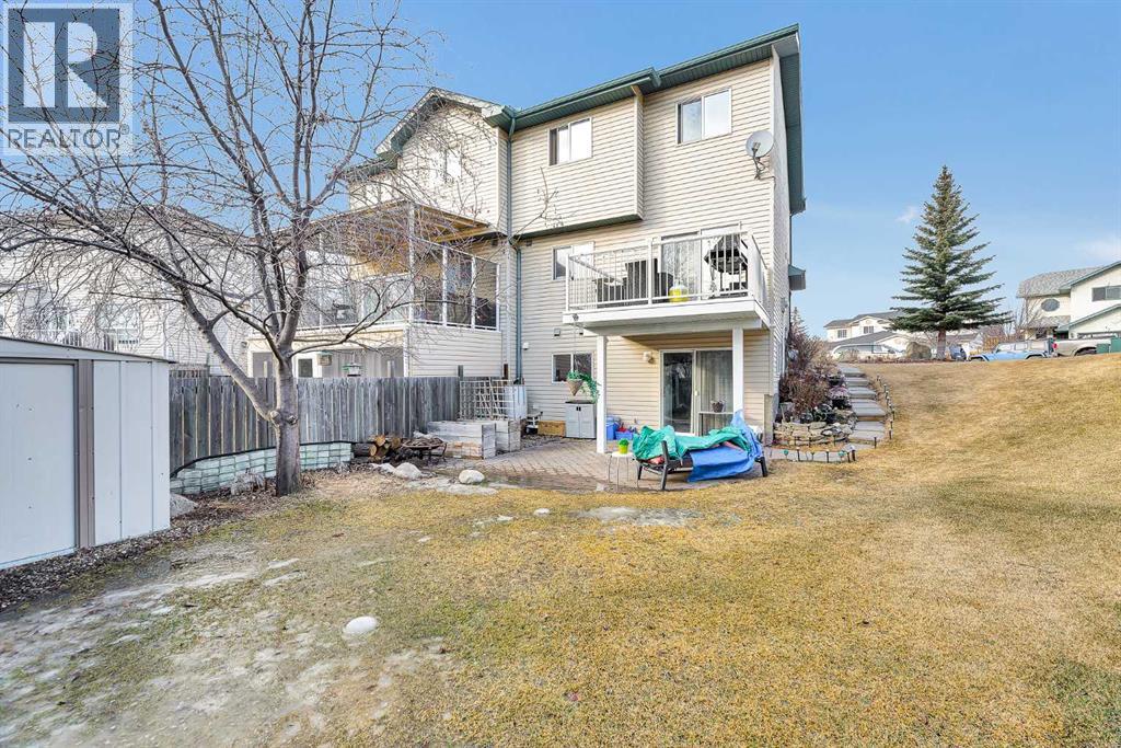 57 West Terrace Road, Cochrane, Alberta  T4C 1S6 - Photo 2 - A2283297