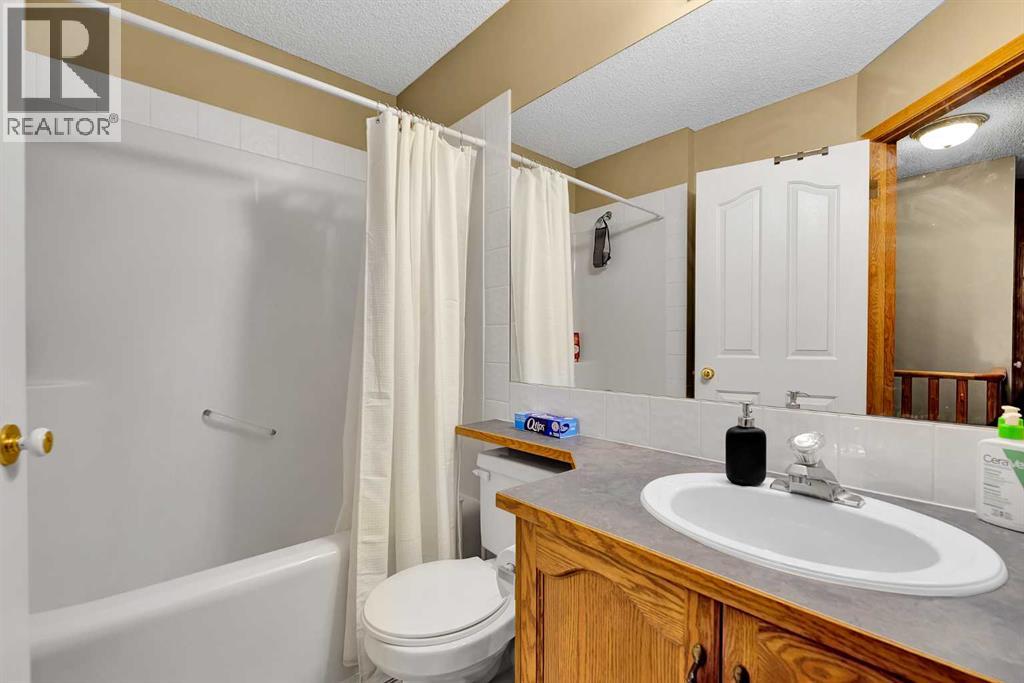 57 West Terrace Road, Cochrane, Alberta  T4C 1S6 - Photo 21 - A2283297