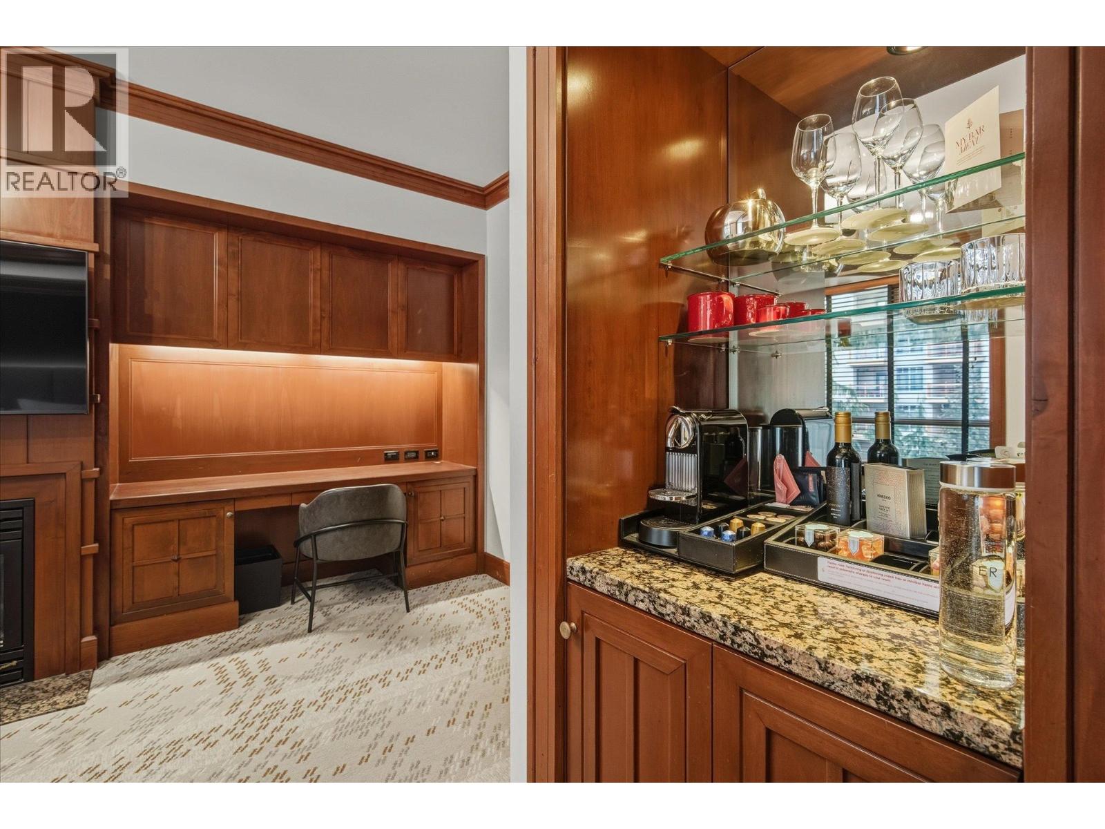 454 4591 Blackcomb Way, Whistler, British Columbia  V8E 0Y4 - Photo 11 - R3086403