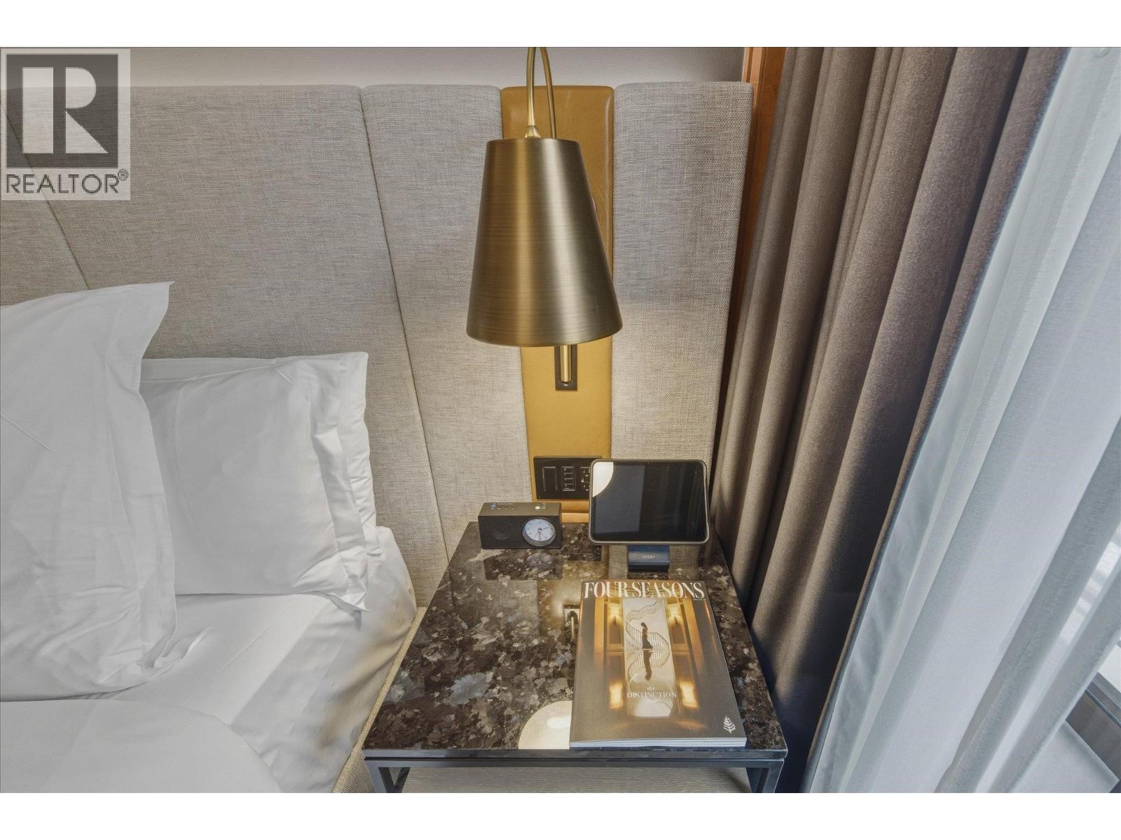 454 4591 Blackcomb Way, Whistler, British Columbia  V8E 0Y4 - Photo 7 - R3086403