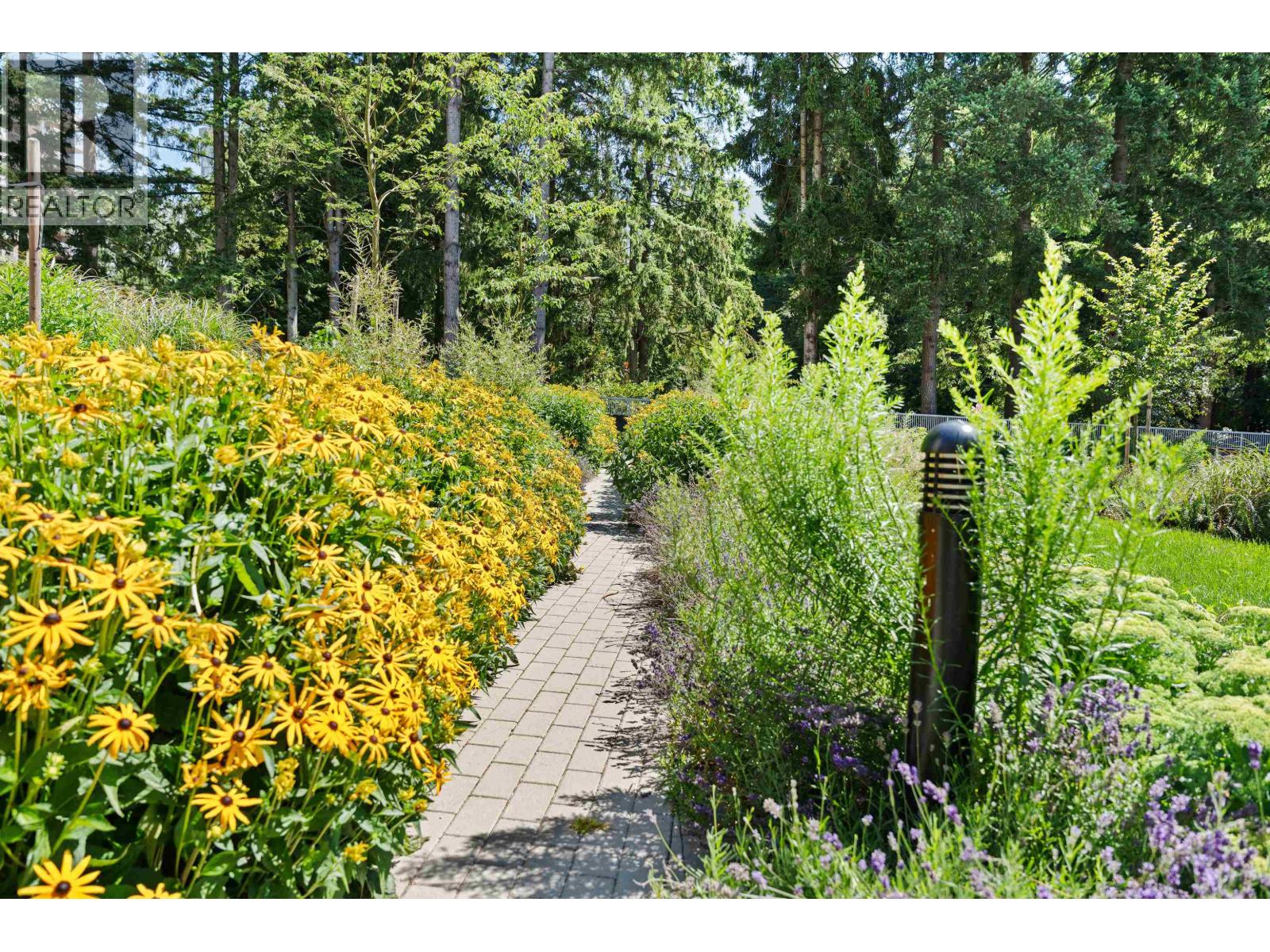 208 2024 Fullerton Avenue, North Vancouver, British Columbia  V7P 3G4 - Photo 34 - R3086426