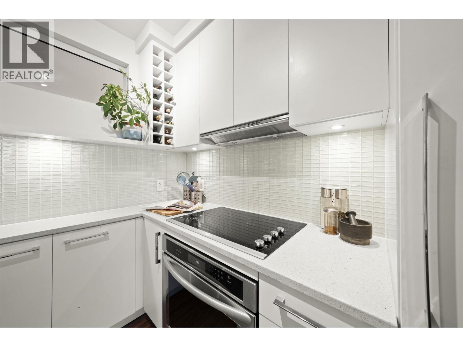 2005 668 Columbia Street, New Westminster, British Columbia  V3M 1A9 - Photo 10 - R3086431