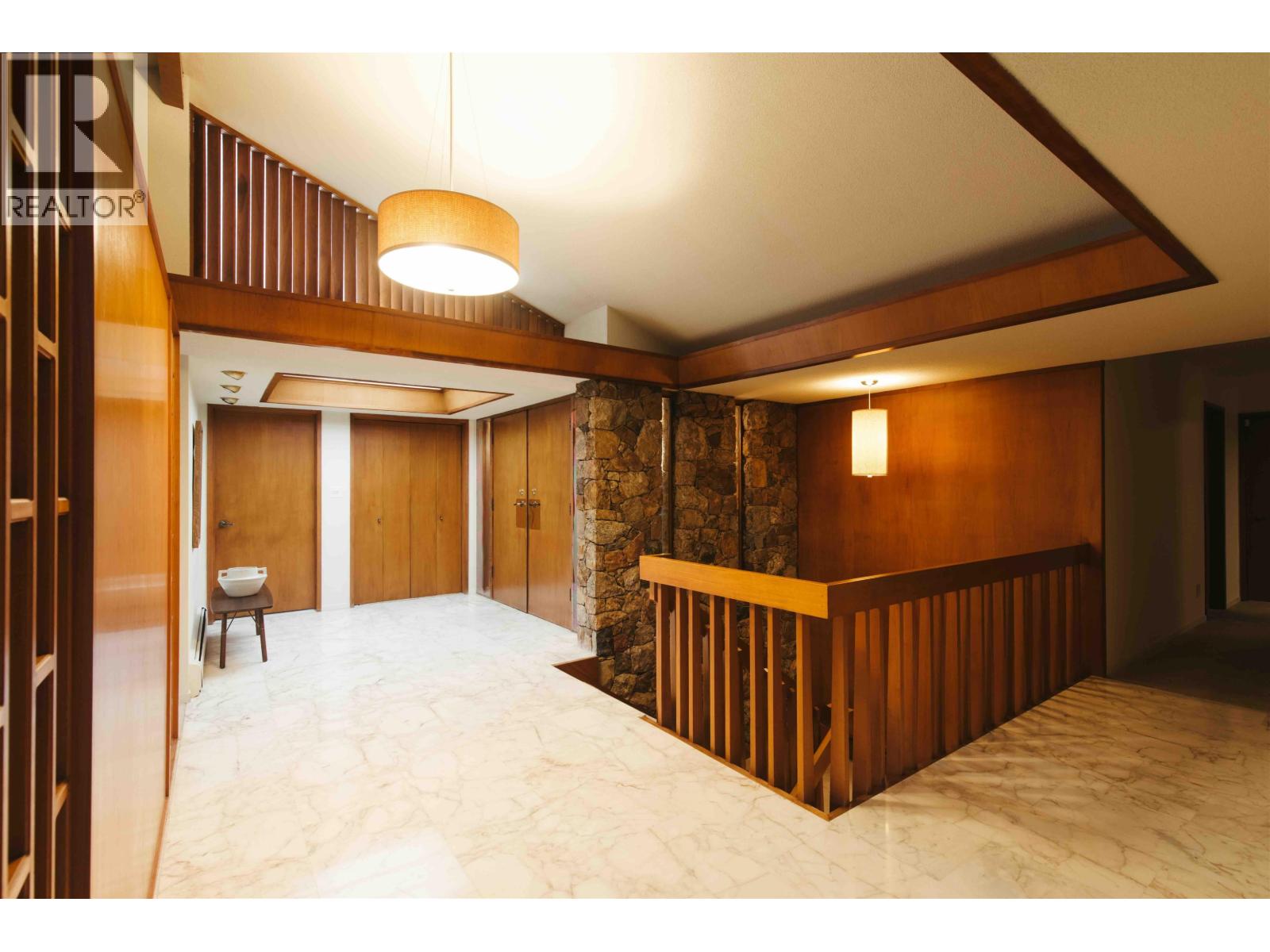 701 Dansey Avenue, Coquitlam, British Columbia  V3K 3G4 - Photo 15 - R3086454