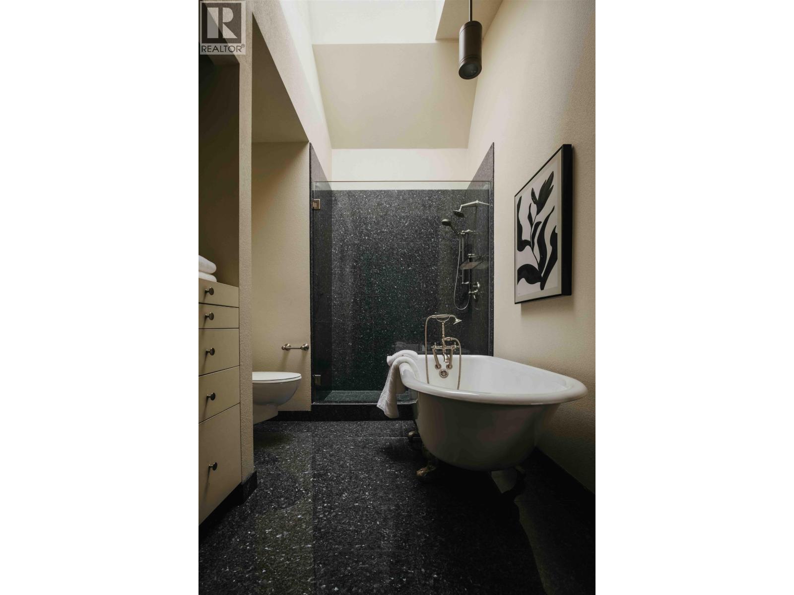 701 Dansey Avenue, Coquitlam, British Columbia  V3K 3G4 - Photo 18 - R3086454