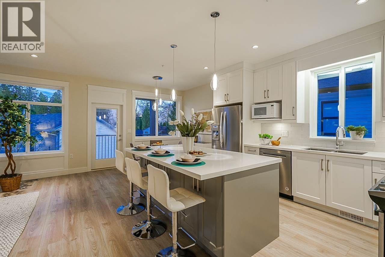 20180 Stanton Avenue, Maple Ridge, British Columbia  V2X 0E4 - Photo 3 - R3086455