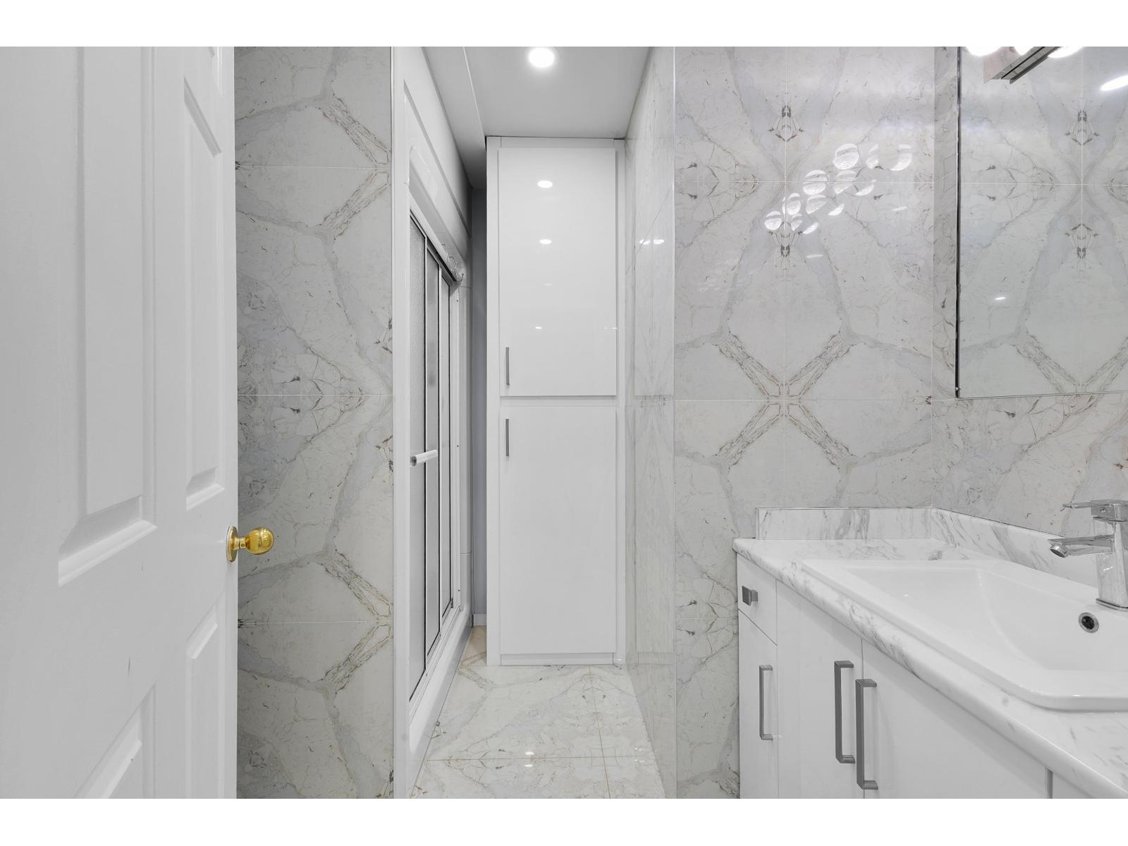 32066 Sorrento Avenue, Abbotsford, British Columbia  V2T 5B7 - Photo 27 - R3085863