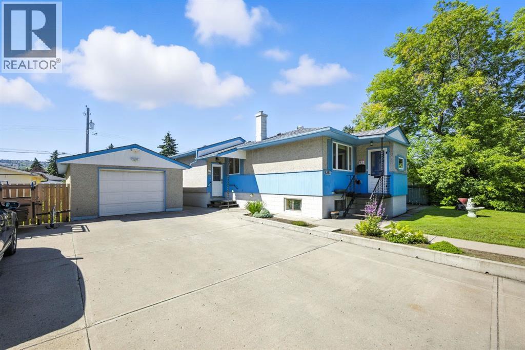 6383 32 Avenue Nw, Calgary, Alberta  T3B 0K1 - Photo 3 - A2280920