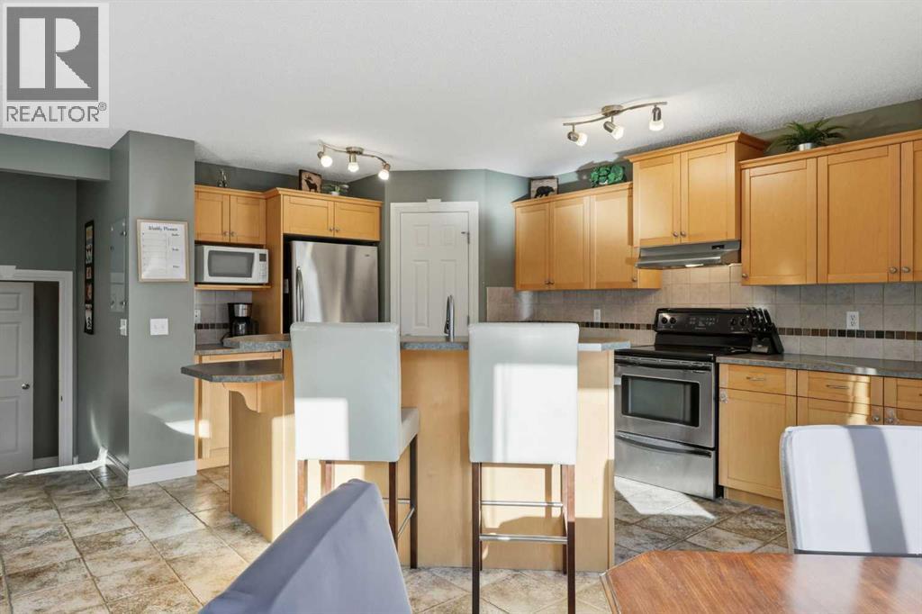291 Springmere Link Sw, Chestermere, Alberta  T1X 1P2 - Photo 3 - A2283770