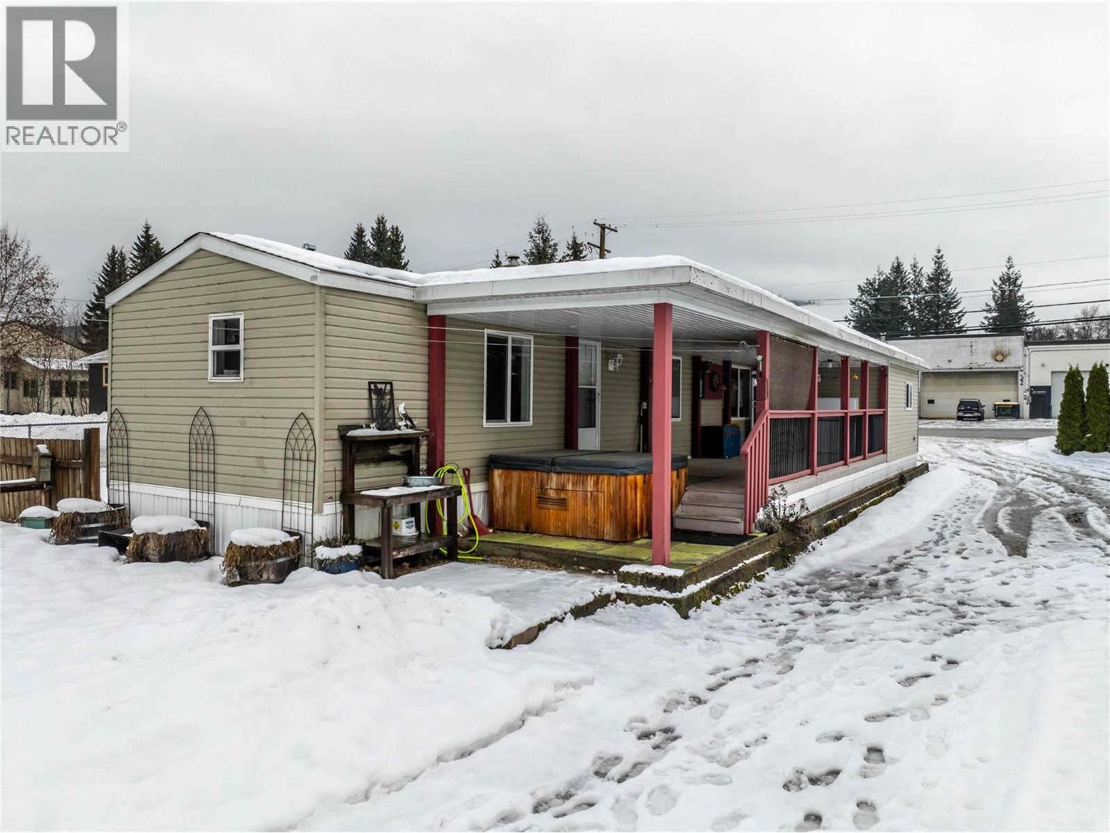 749 Big Eddy Road, Revelstoke, British Columbia  V0E 2S0 - Photo 27 - 10374666