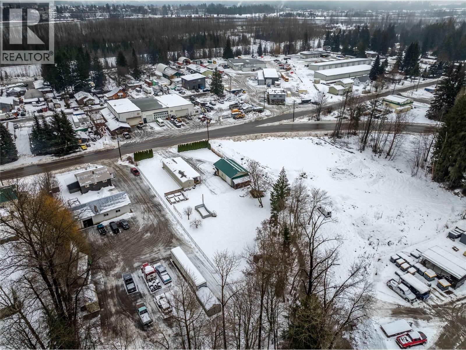 749 Big Eddy Road, Revelstoke, British Columbia  V0E 2S0 - Photo 49 - 10374666
