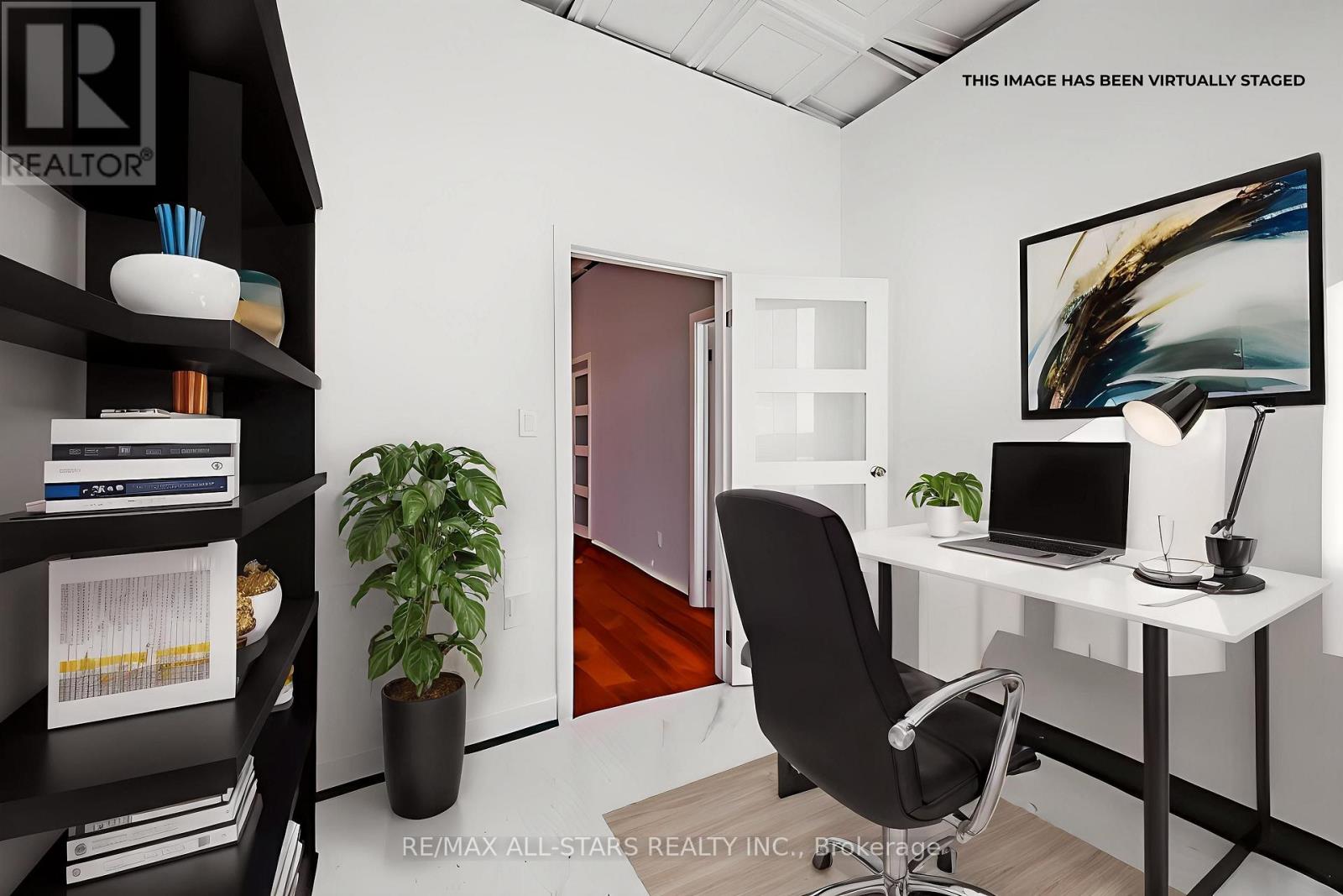 104a-U2 - 200 Mostar Street, Whitchurch-Stouffville (Stouffville), Ontario  L4A 4T7 - Photo 2 - N12755944