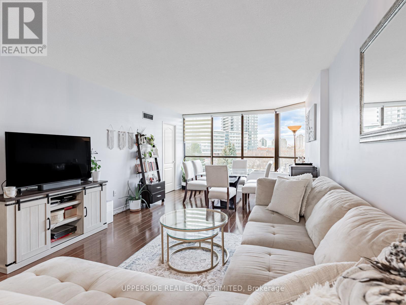 512 - 7420 Bathurst Street, Vaughan (Brownridge), Ontario  L4J 6X4 - Photo 5 - N12755960