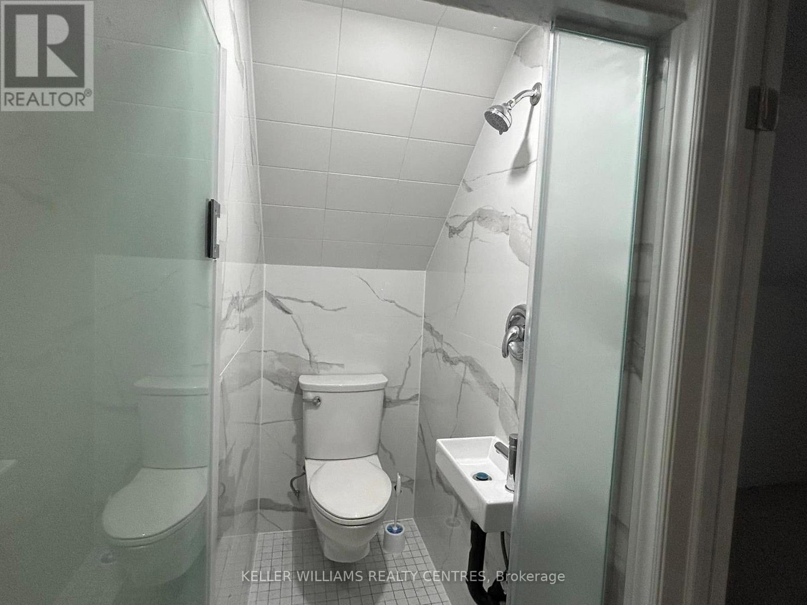 104 Gunn Street, Barrie (Wellington), Ontario  L4M 2H5 - Photo 10 - S12755966