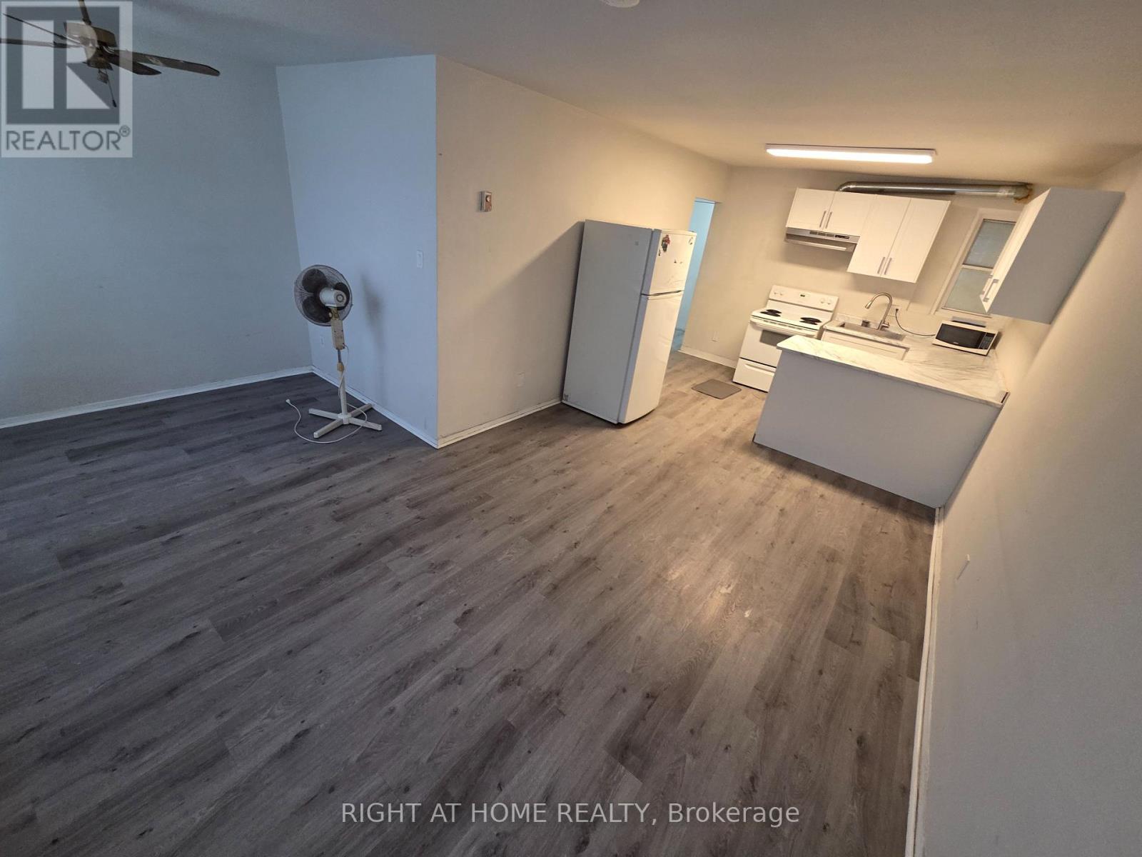 Level 2 - 1561 Eglinton Avenue West Avenue, Toronto, Ontario  M6E 2G9 - Photo 12 - C12573908